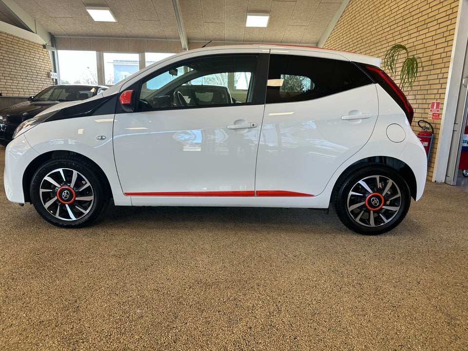 Toyota Aygo 1,0 VVT-i x-sky 5d