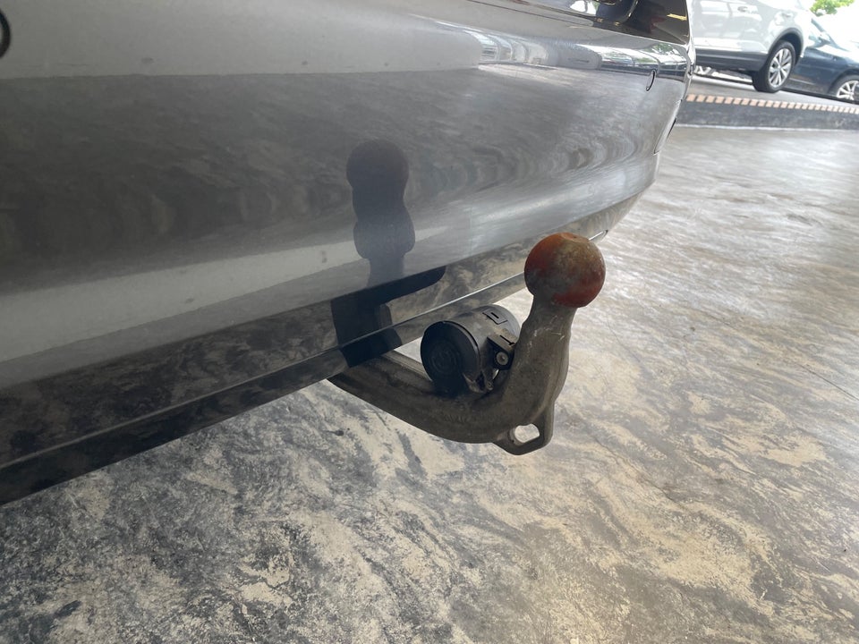 BMW 330e 2,0 Touring Sport Line aut. 5d