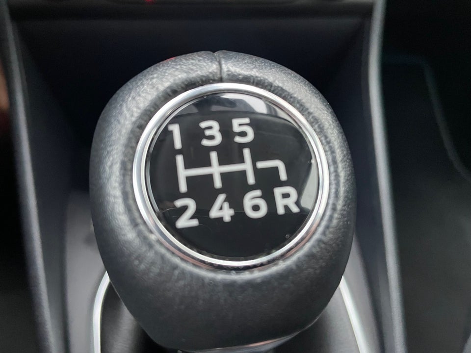 Ford Fiesta 1,0 EcoBoost mHEV Titanium 5d