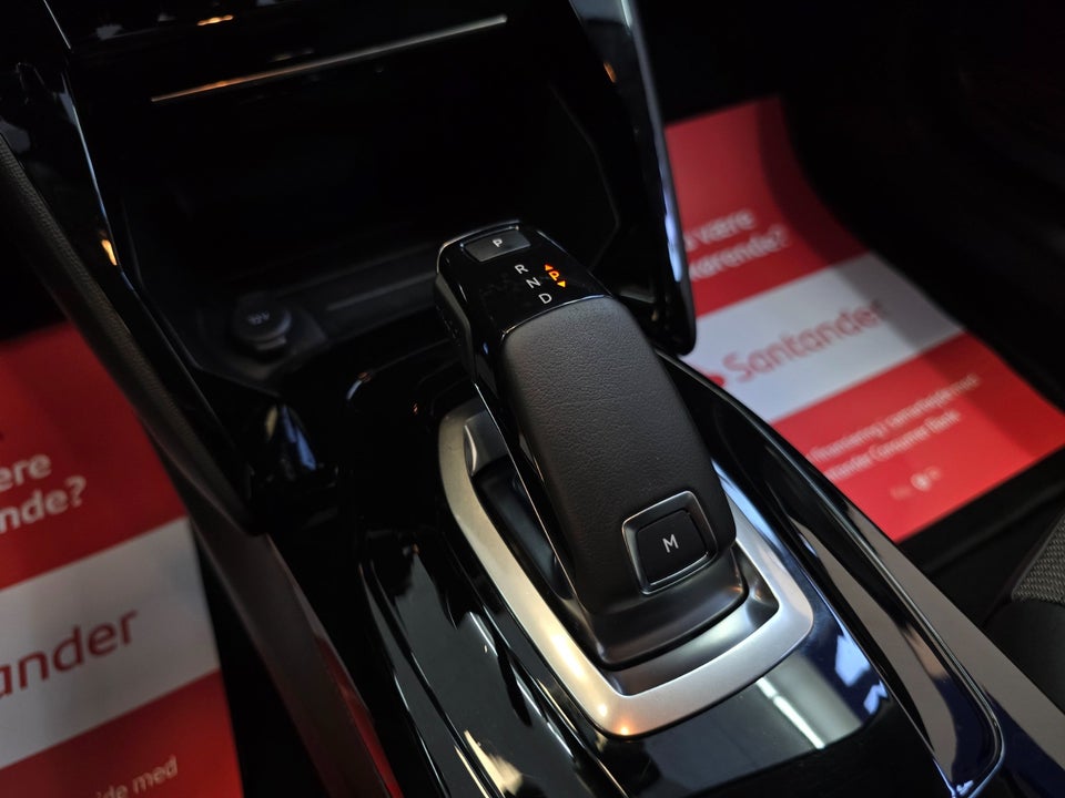 Peugeot 208 1,2 PureTech 100 Allure EAT8 5d