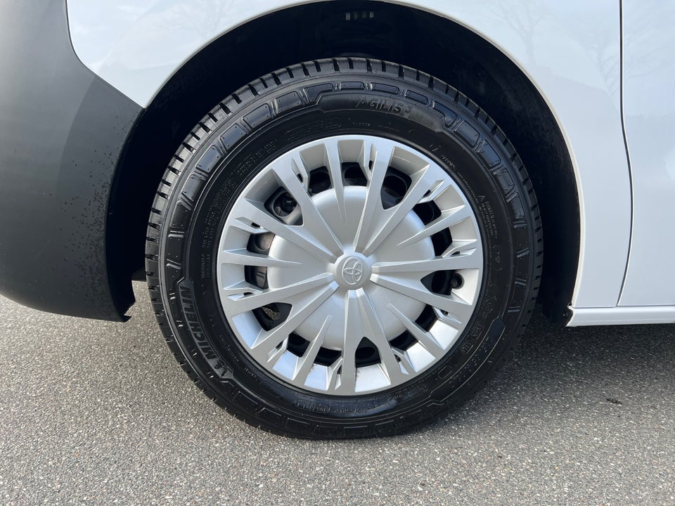 Toyota ProAce Verso 75 Long Shuttle 5d