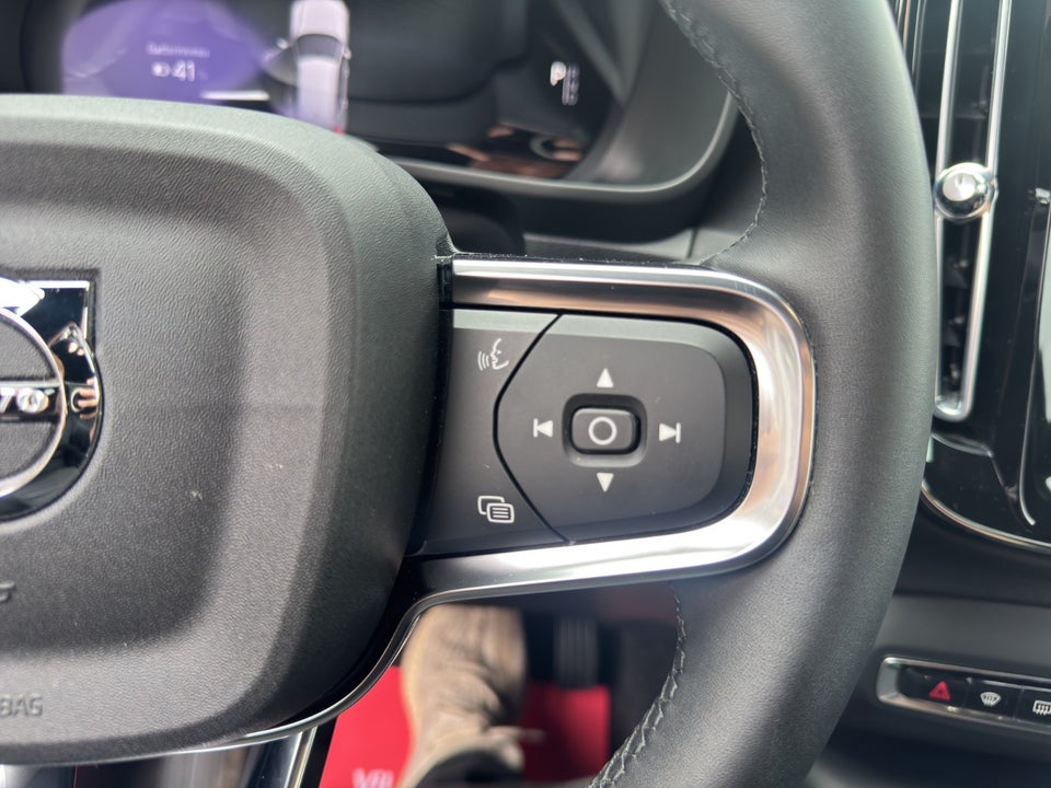 Volvo XC40 P6 ReCharge Core 5d