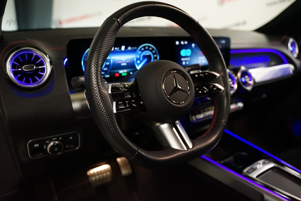 Mercedes EQB300 AMG Line 4Matic 5d