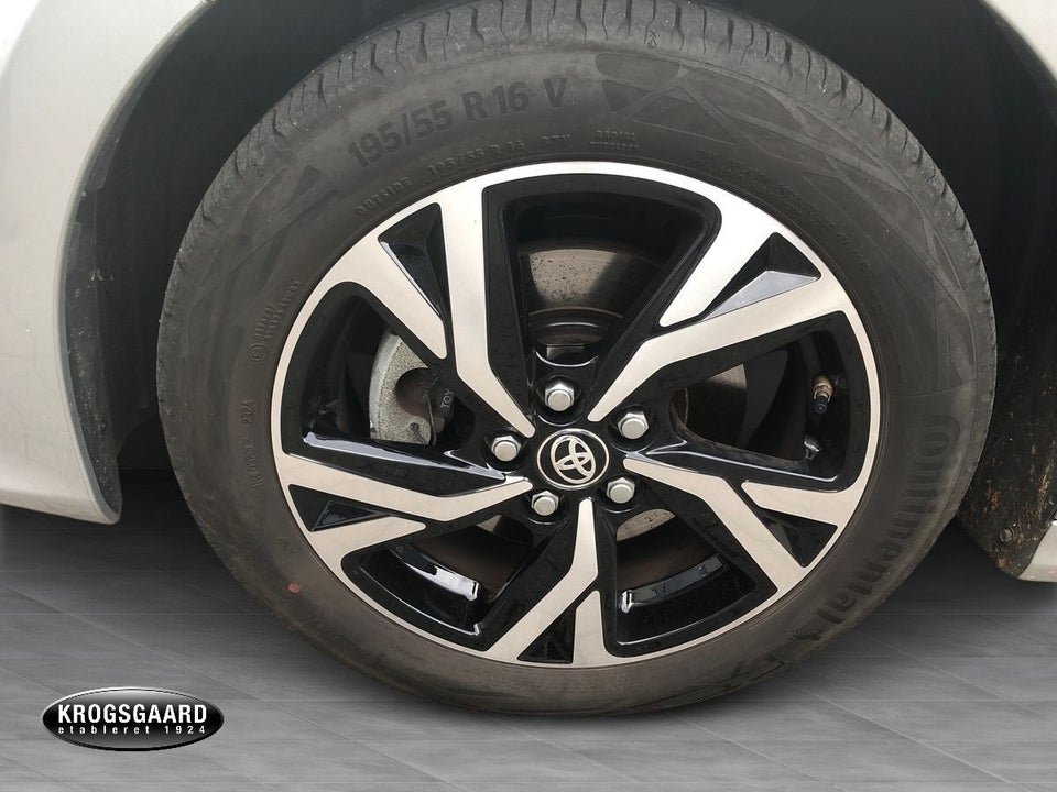 Toyota Yaris 1,5 Hybrid Style e-CVT 5d