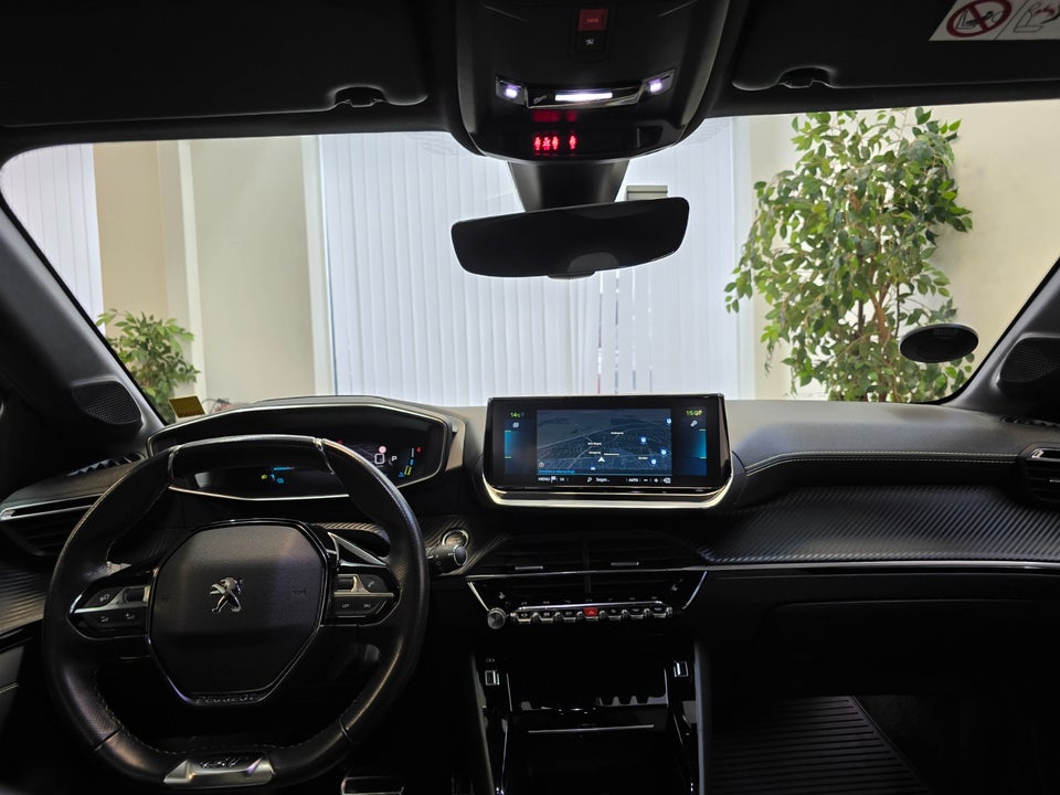 Peugeot e-208 50 GT 5d