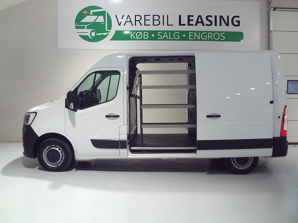 Renault Master IV T33 2,3 dCi 150 L2H2 Kassevogn