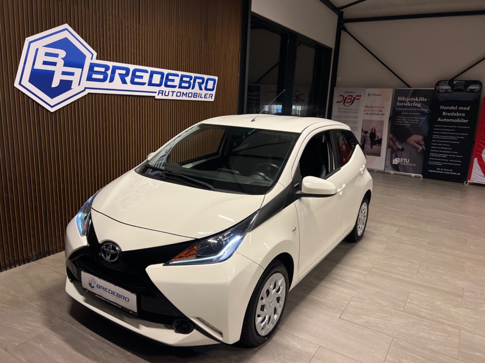 Toyota Aygo 1,0 VVT-i x-play 5d