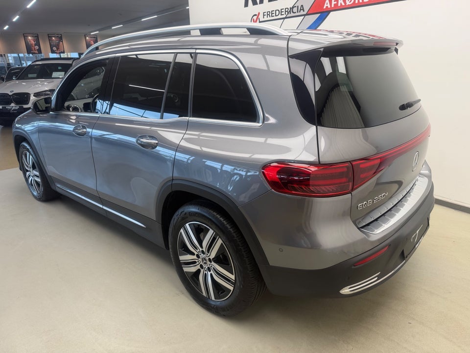 Mercedes EQB250+ Progressive Advance 5d