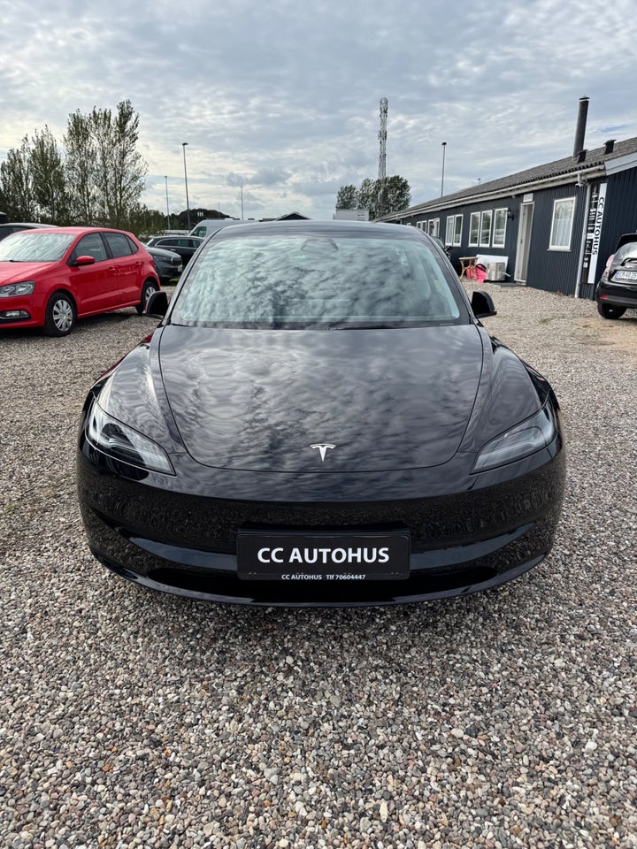 Tesla Model 3 RWD 4d