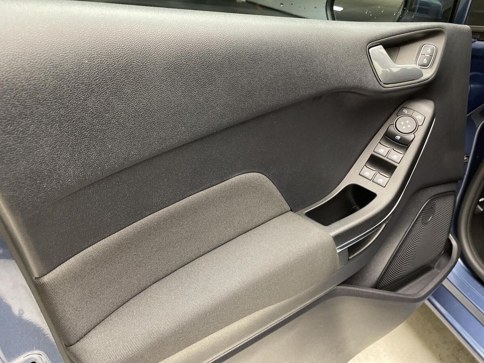 Ford Fiesta 1,0 EcoBoost mHEV Titanium 5d