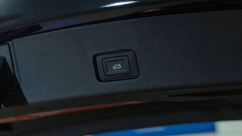 Audi Q4 e-tron 40 S-line 5d