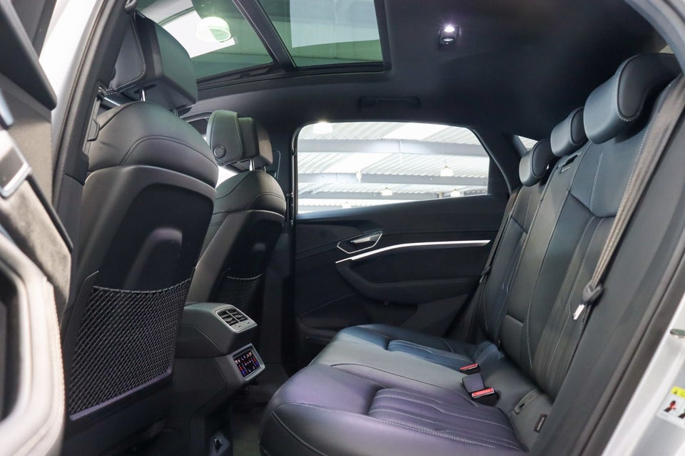 Audi e-tron 55 S-line Sportback quattro 5d