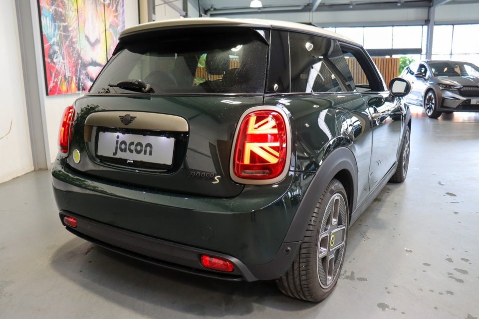 MINI Cooper SE Resolute Edition 3d