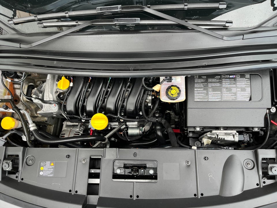 Renault Scenic III 1,6 16V Expression 5d