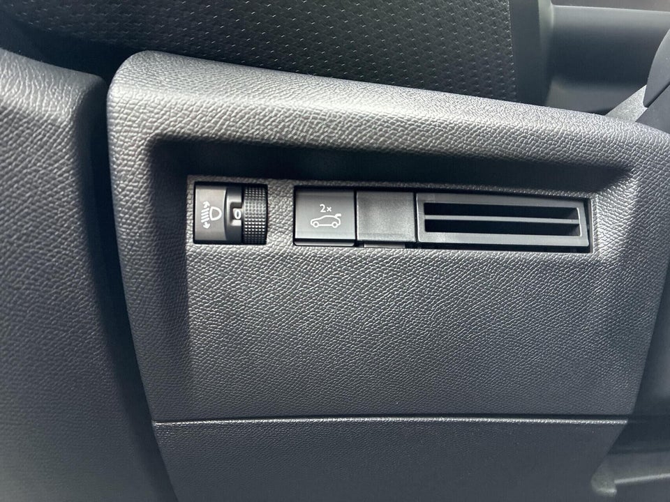 Citroën ë-C4 X 50 Ë-Series 4d