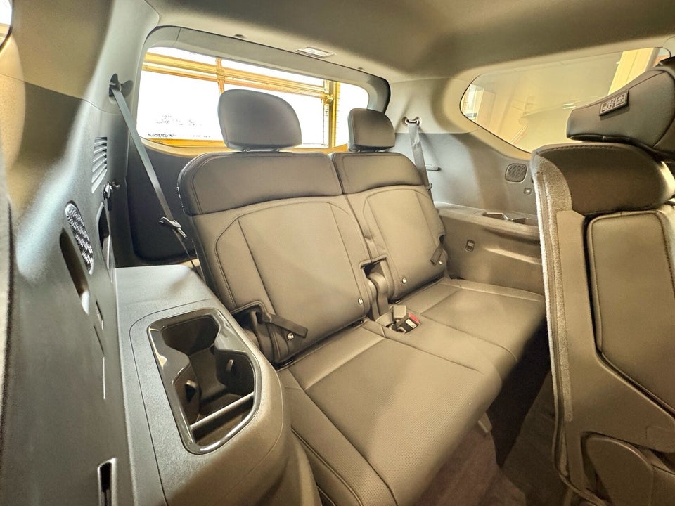 Kia EV9 76 Standard Range Upgrade RWD 7prs 5d
