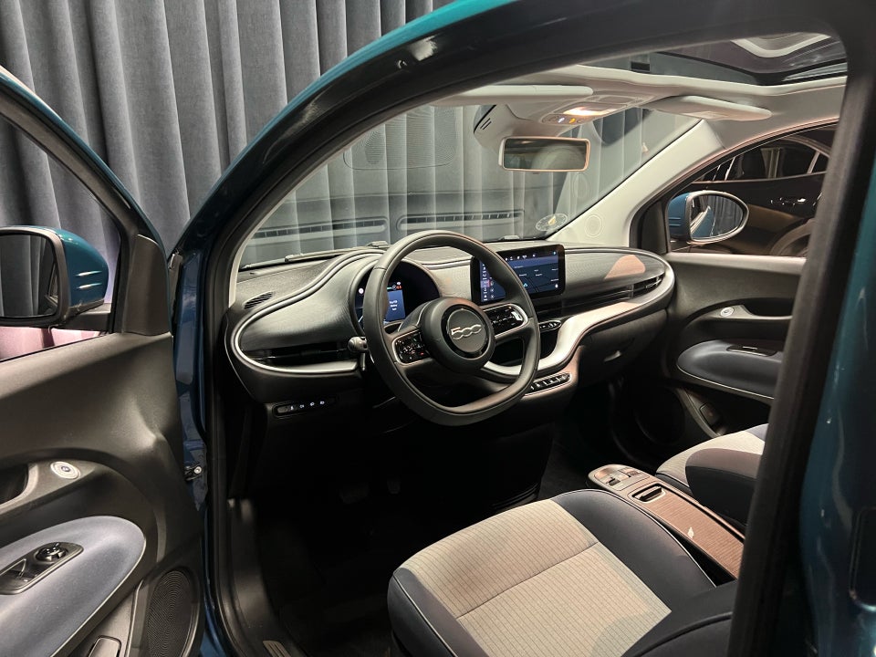 Fiat 500e 42 Icon Plus 3d