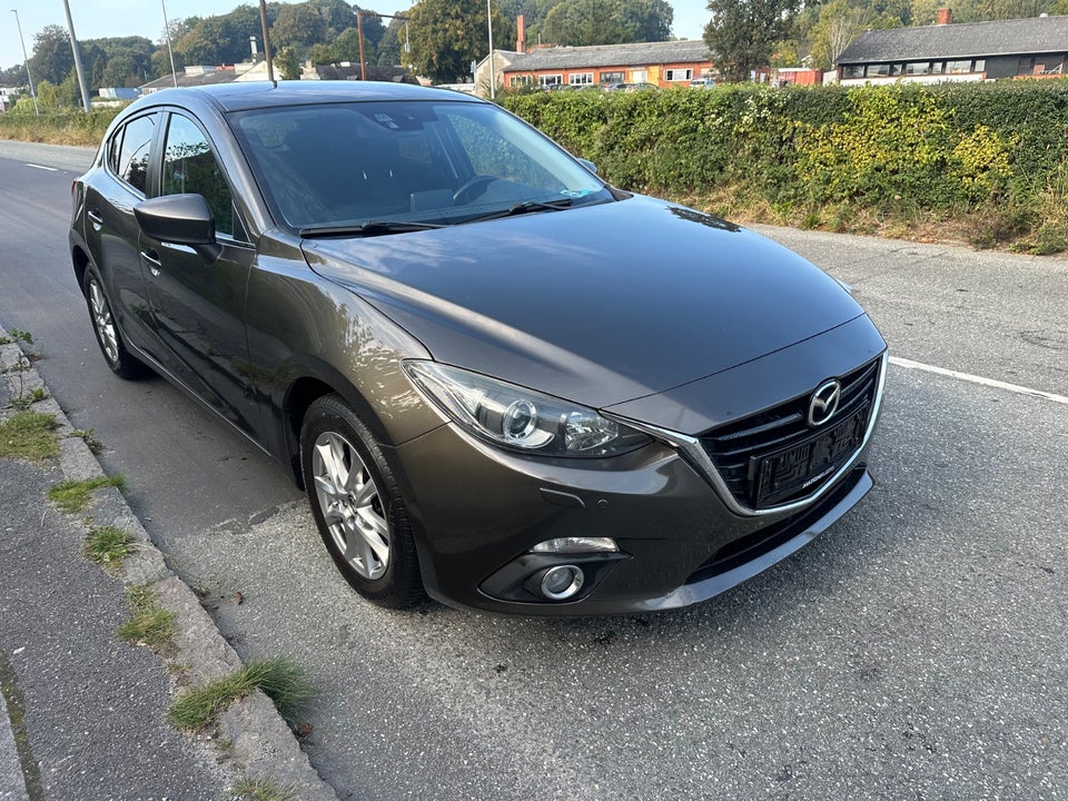 Mazda 3 1,5 SkyActiv-G 100 Core 5d