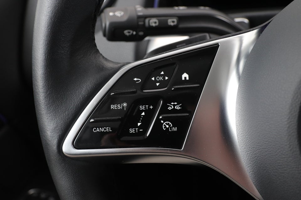 Mercedes EQB300 Progressive 4Matic 5d