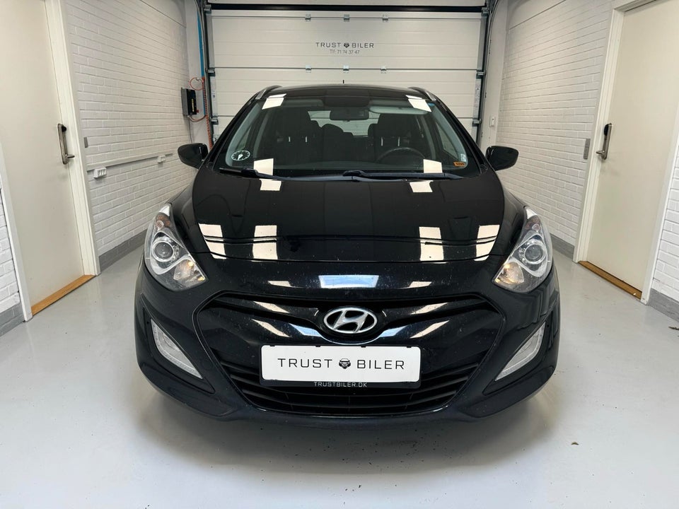 Hyundai i30 1,6 CRDi 110 Comfort Go! CW 5d