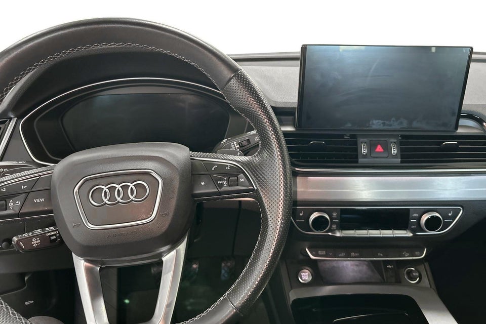 Audi Q5 50 TFSi e S-line quattro S-tr. 5d
