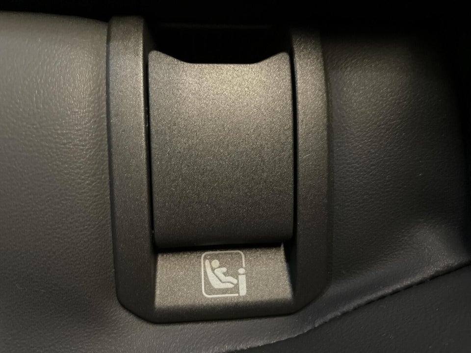 Ford Capri 82 Select Extended Range 5d