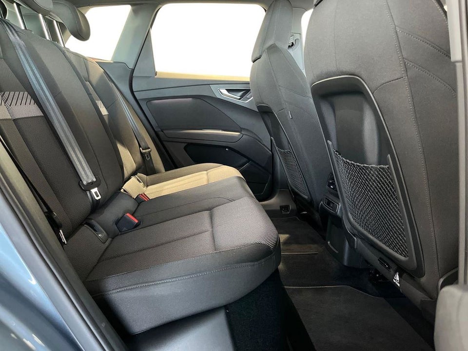 Audi Q4 e-tron 40  5d