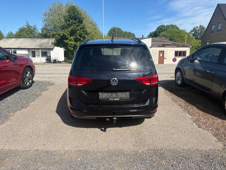 VW Touran 1,6 TDi 115 Comfortline 7prs 5d