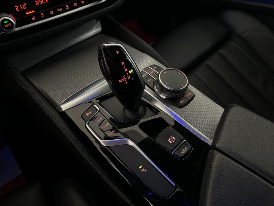 BMW 530d 3,0 Touring M-Sport xDrive aut. 5d