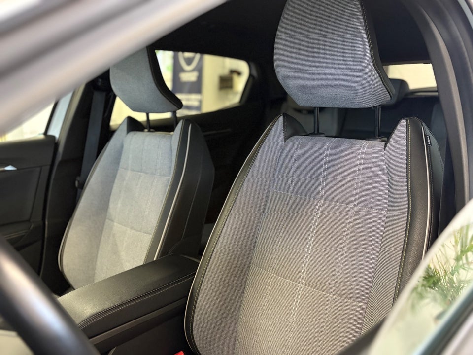 Renault Megane E-Tech 60 Techno 5d