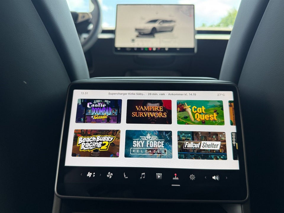 Tesla Model 3 Long Range AWD 4d