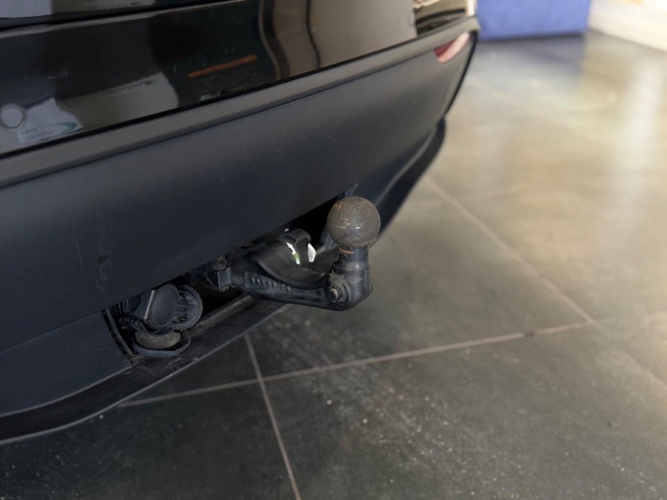 Tesla Model Y RWD 5d