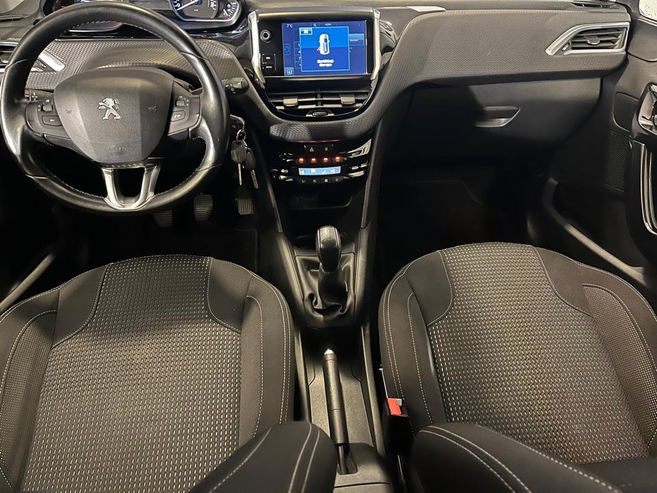 Peugeot 208 1,6 BlueHDi 100 Allure Sky 5d