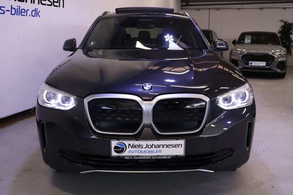 BMW iX3 Charged 5d