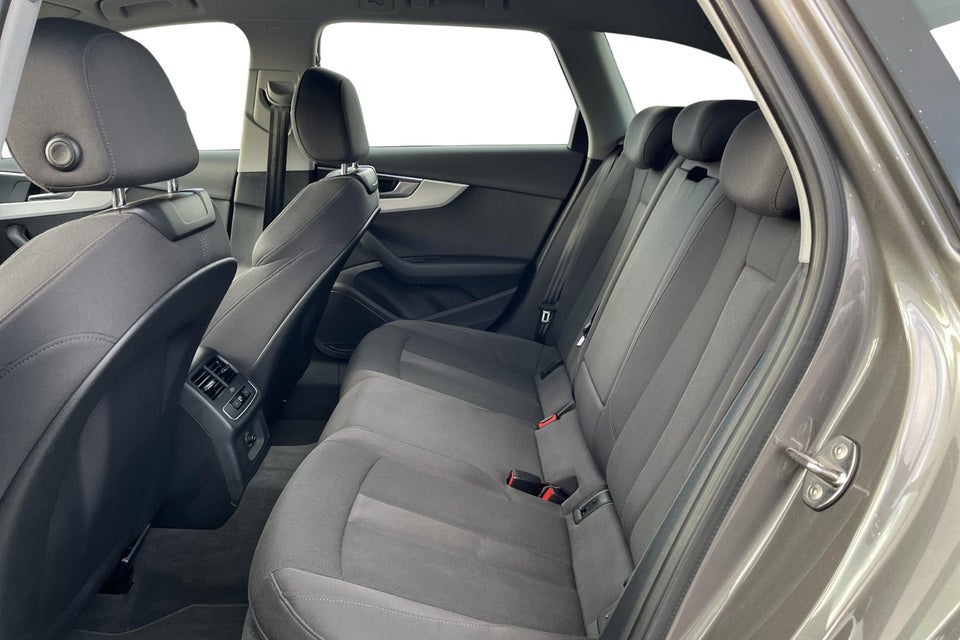 Audi A4 40 TFSi Advanced Prestige Tour plus Avant S-tr. 5d