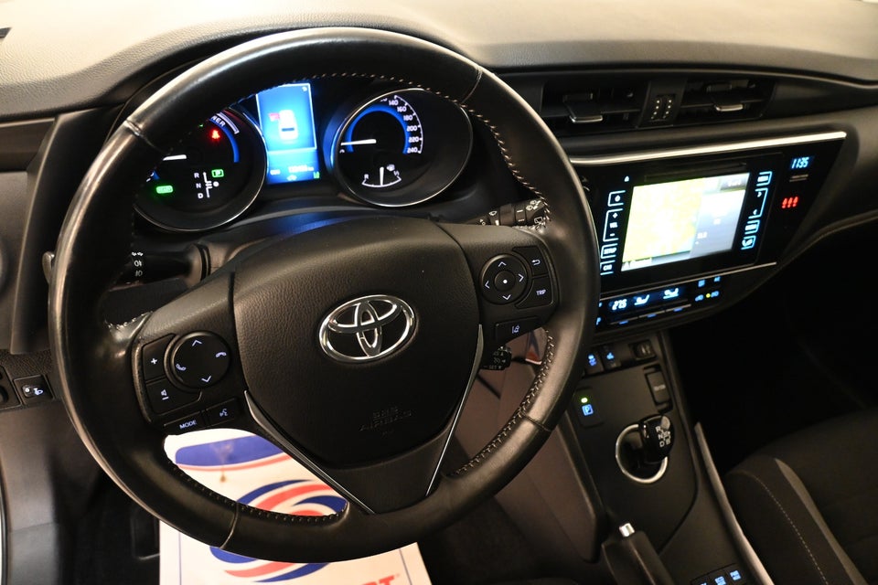 Toyota Auris 1,8 Hybrid H2 Comfort Touring Sports CVT 5d