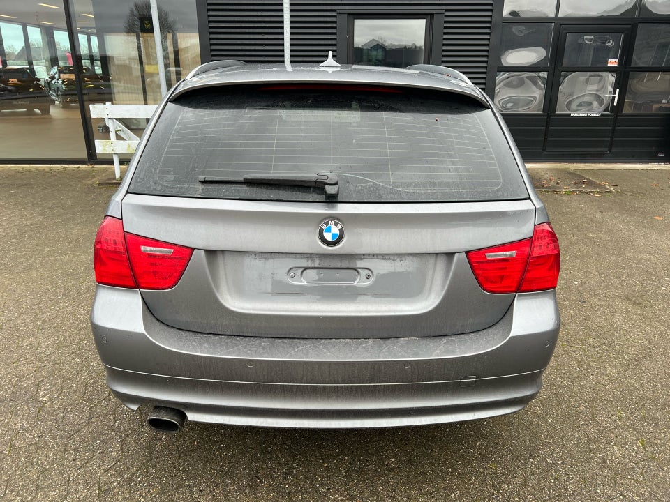 BMW 320i 2,0 Touring Steptr. 5d