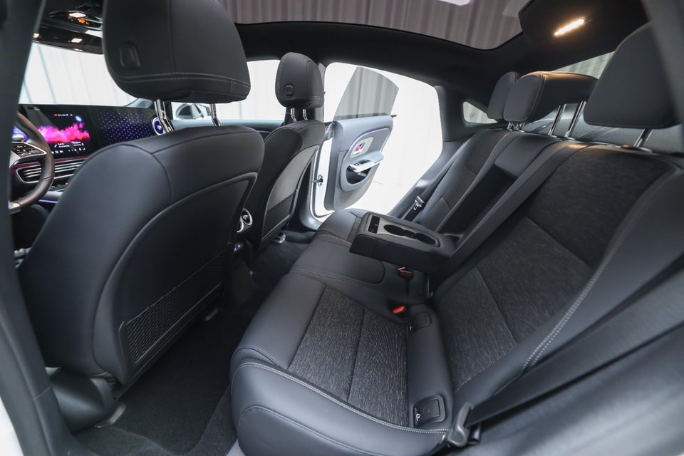 Mercedes CLA250+ EQ Progressive Advance Plus 4d