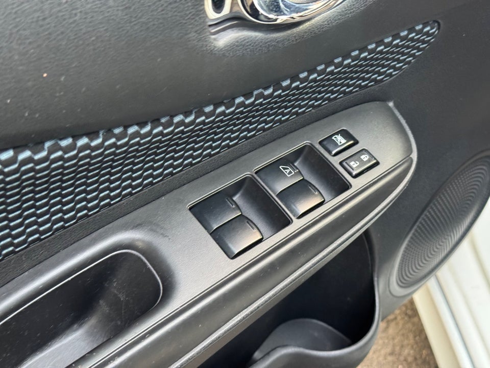 Nissan Note 1,2 Tekna 5d