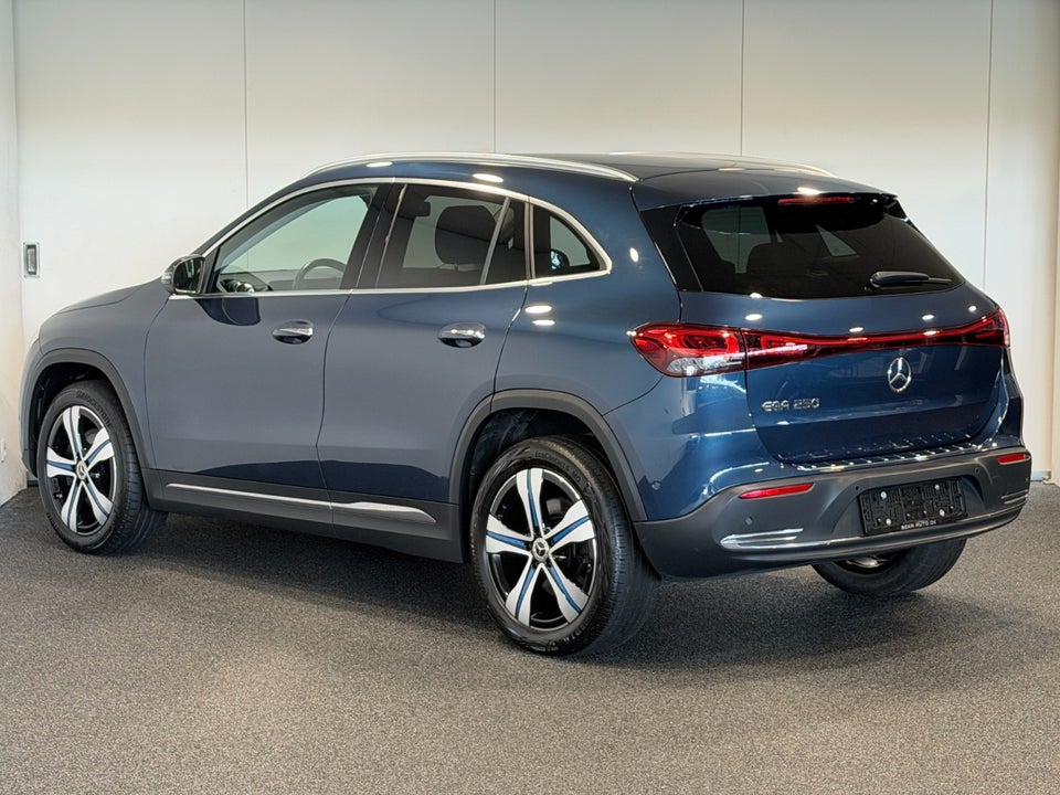 Mercedes EQA250 5d