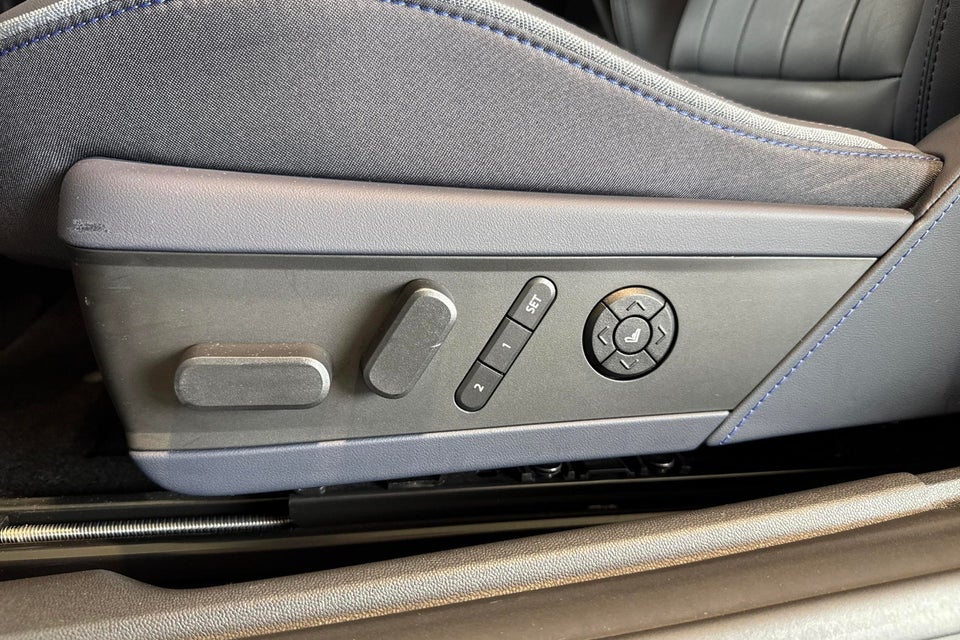 MINI Cooper SE Favoured Trim XL 3d
