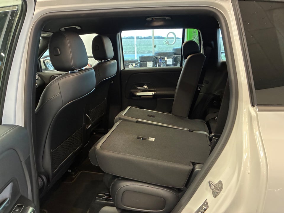 Mercedes EQB300 Progressive Advance 4Matic 5d