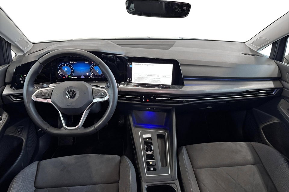 VW Golf VIII 1,5 eTSi 150 Style Variant DSG 5d