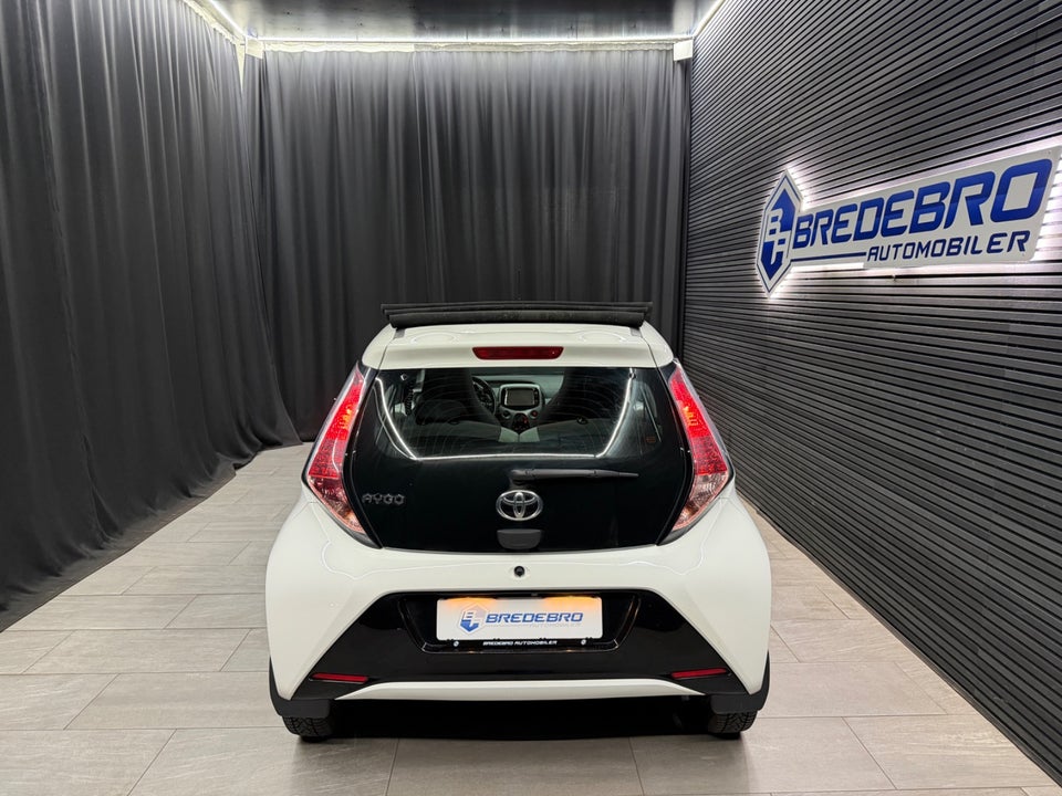 Toyota Aygo 1,0 VVT-i x-wave Sky 5d