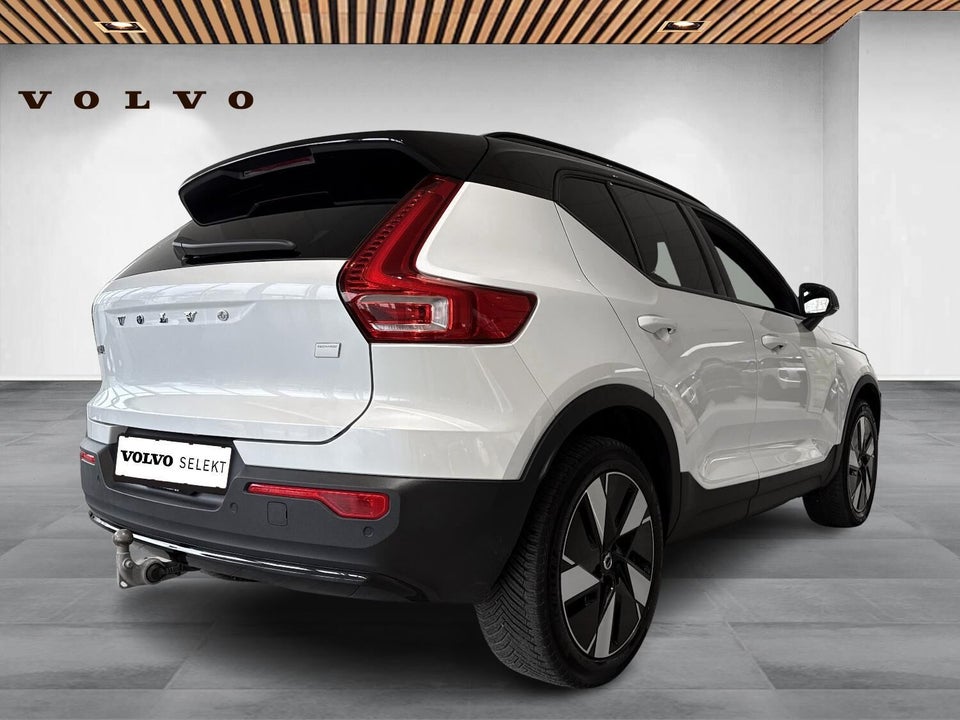Volvo XC40 ReCharge Extended Range Plus 5d