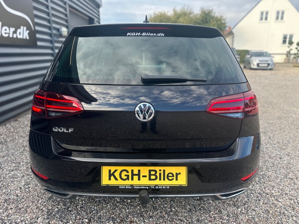 VW Golf VII 2,0 TDi 150 Highline DSG Van 5d