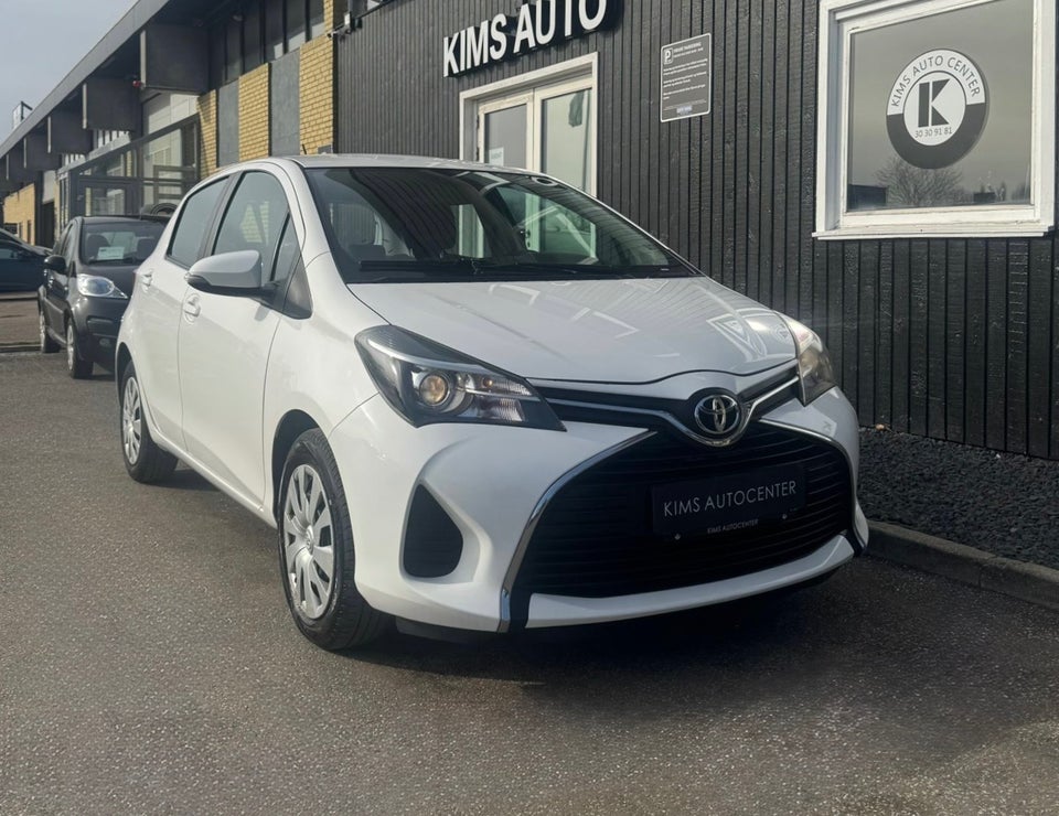 Toyota Yaris 1,0 VVT-i T2 Premium 5d
