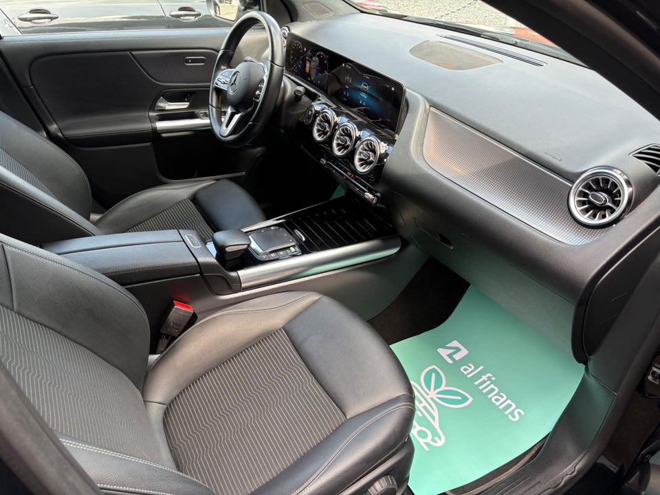 Mercedes EQA250 5d