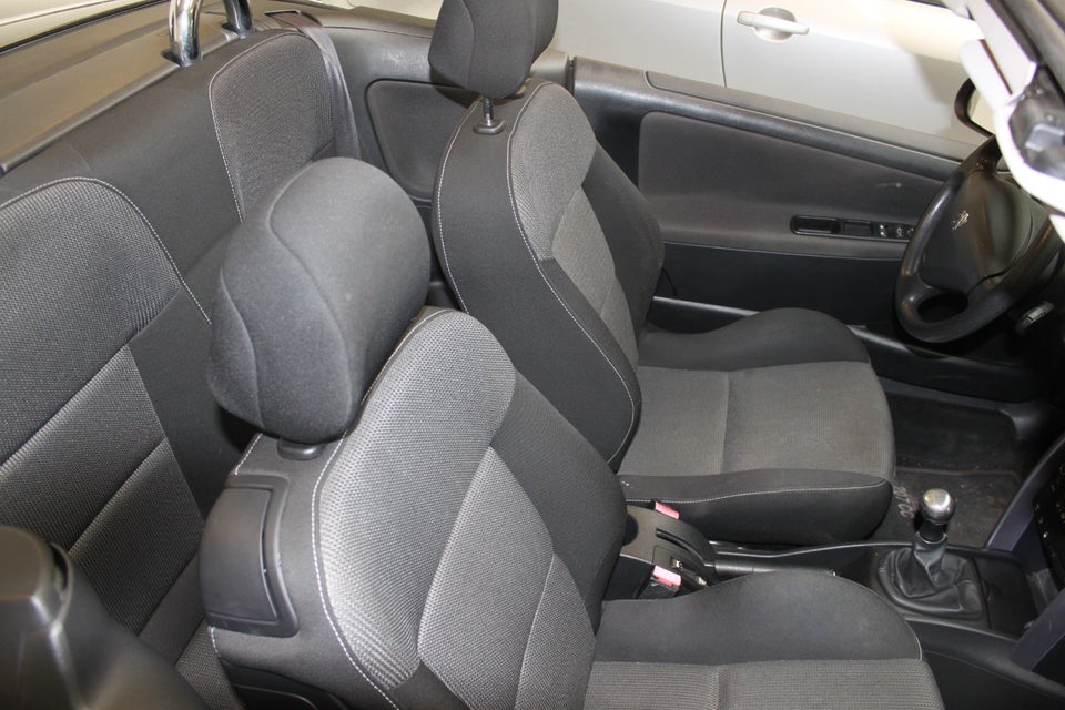 Peugeot 207 1,6 CC 2d