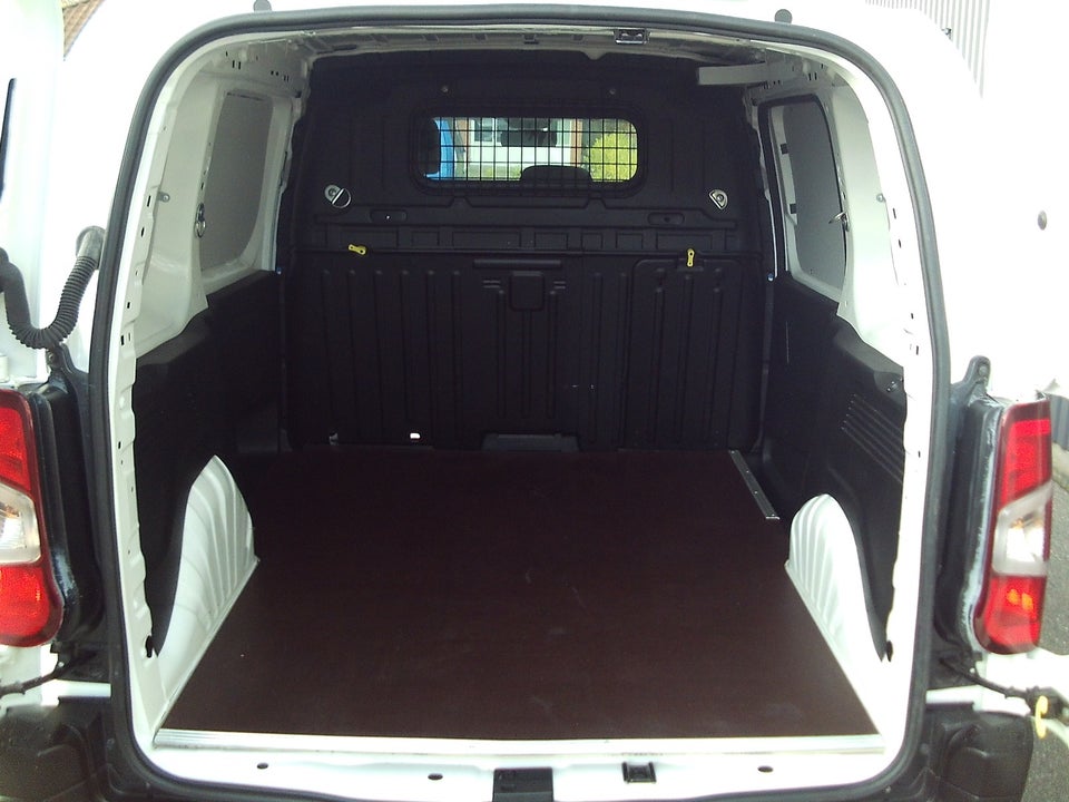 Peugeot Partner 1,5 BlueHDi 100 L1V1 Plus Van